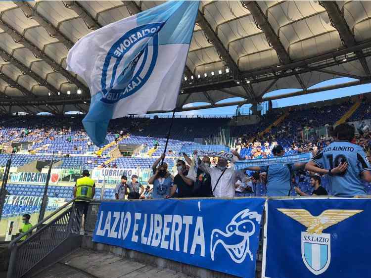 Lazio, scatta l'inchiesta: un video inchioda i tifosi dopo il derby di domenica