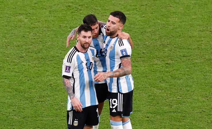 Lionel Messi e Nicolas Otamendi