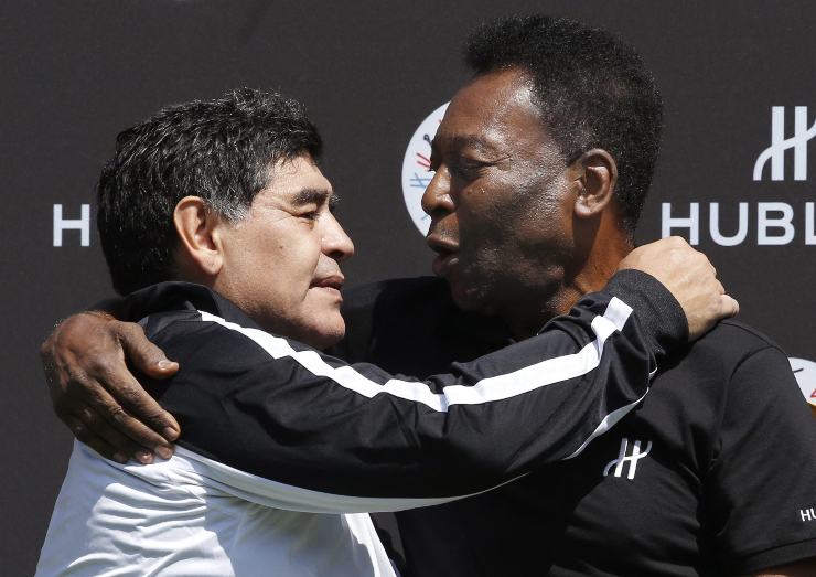 Pelè e Maradona rivali