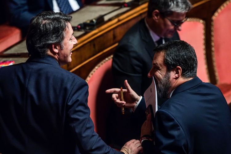Renzi sfida Salvini