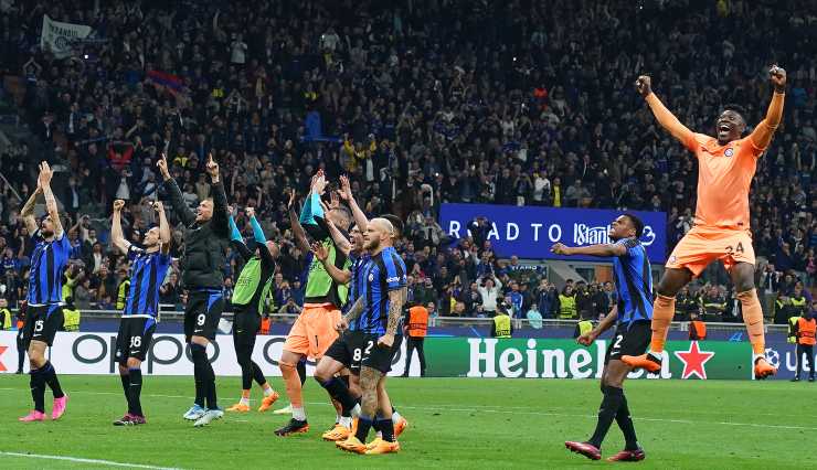 I tifosi dell'Inter contro Lukaku