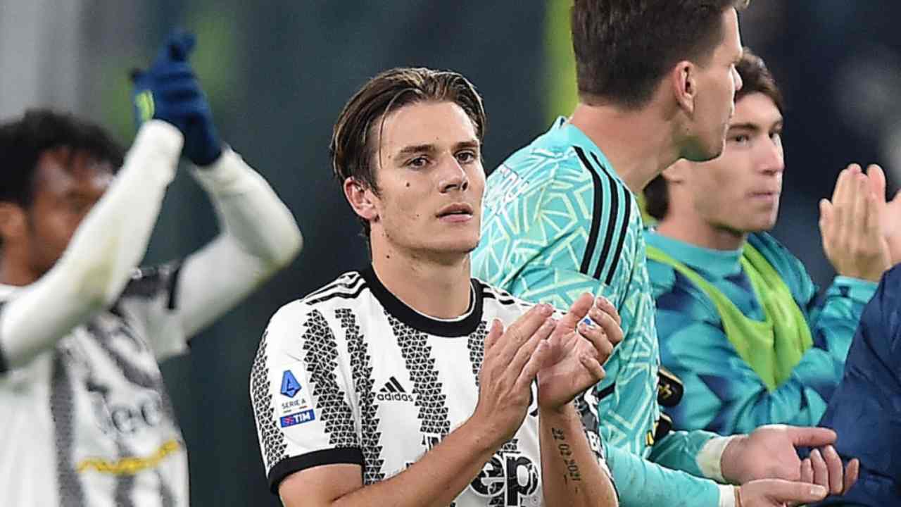 Juventus, una squadra che sa di futuro: la scelta controcorrente che fa volare il club