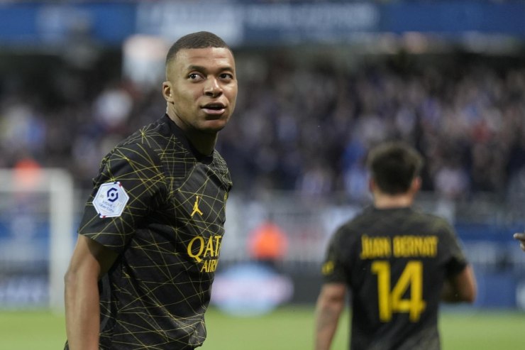 Mbappé decisione PSG