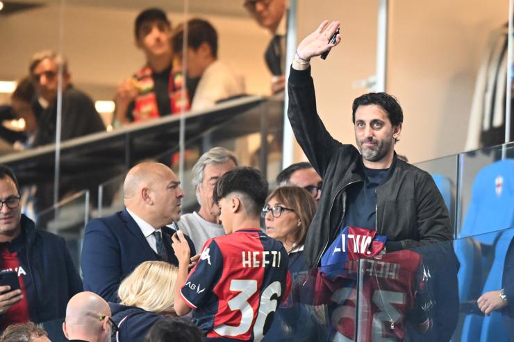 Milito saluta il popolo del Genoa