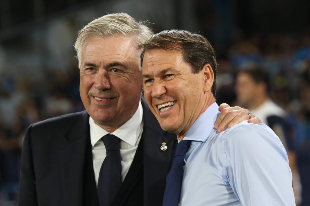 Ancelotti e Rudi Garcia sorridono