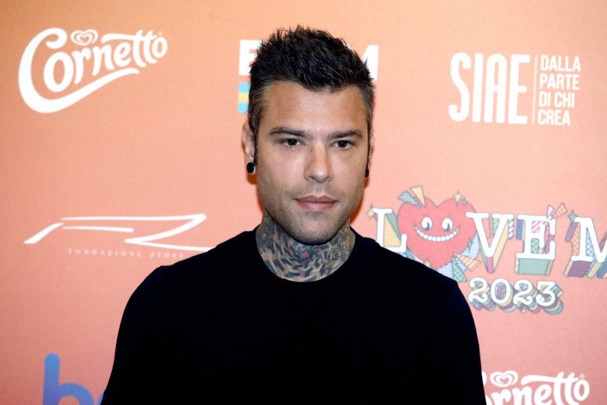 Fedez E Il Ritorno In Ospedale, Parla L'oncologo. Come Sta Il Rapper ...