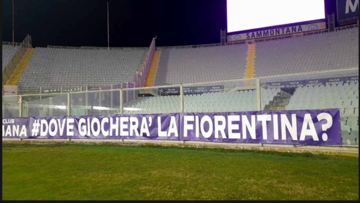 La protesta dei tifosi viola