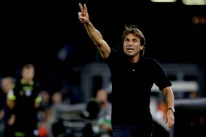 Conte stravolge il Napoli