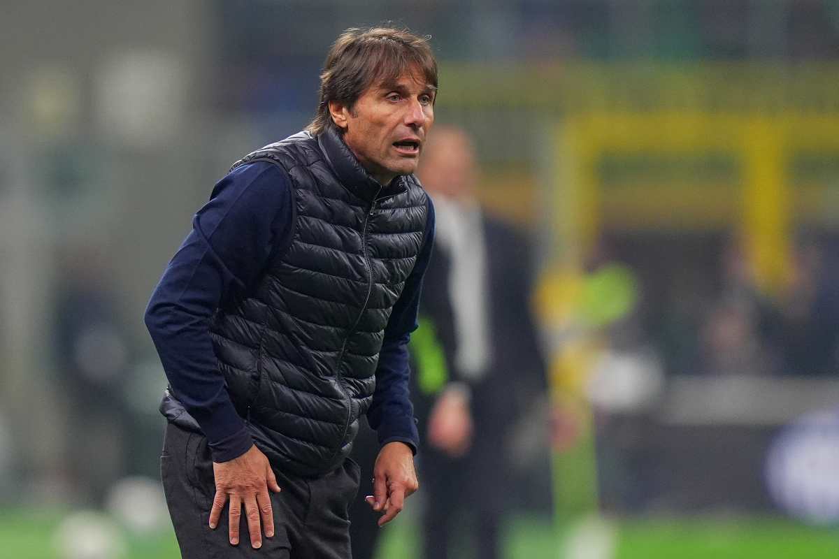 Antonio Conte in campo