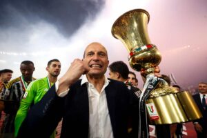 Massimiliano Allegri con la Coppa Italia