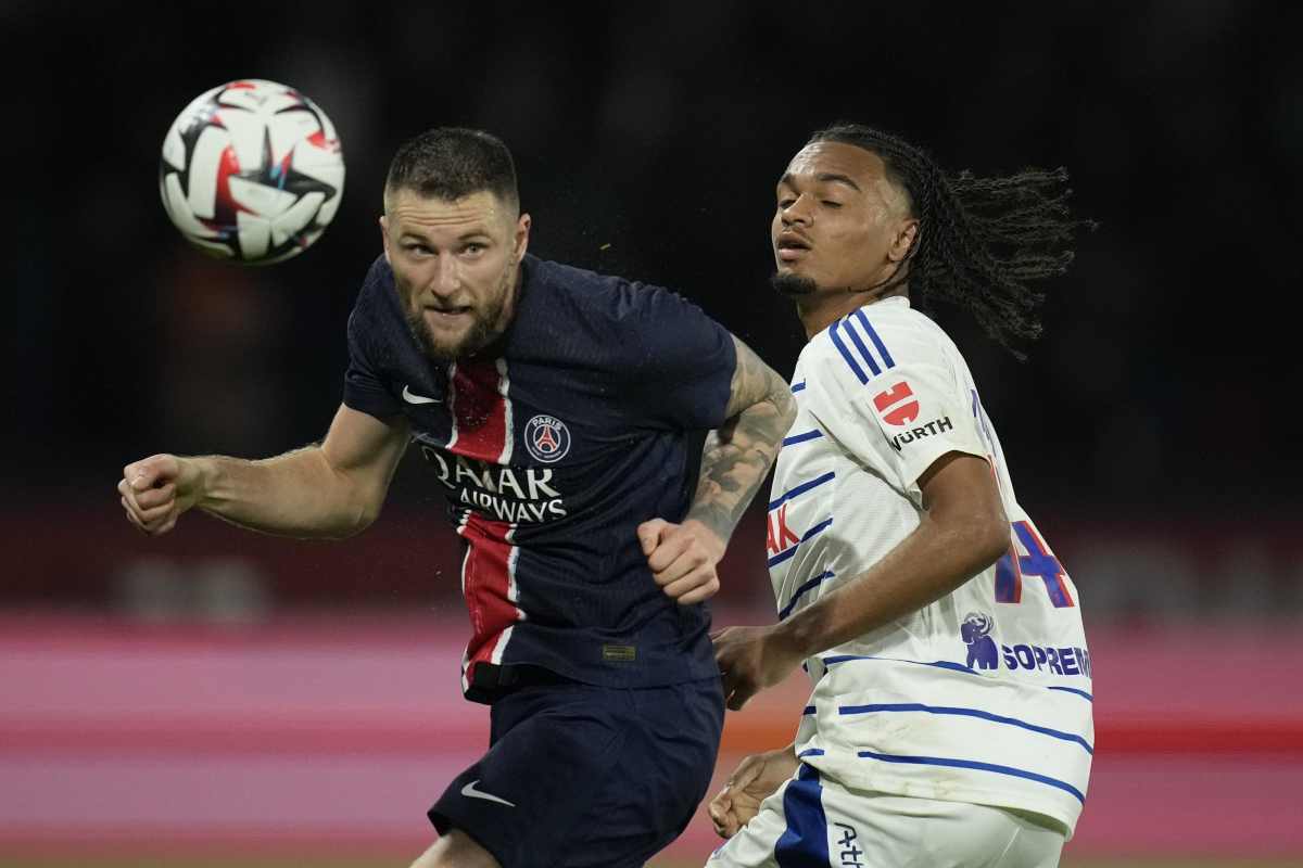 Skriniar con la maglia del PSG