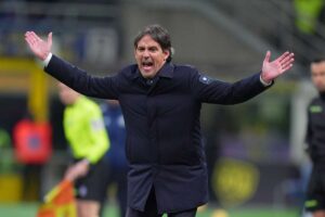 Inzaghi allarga le braccia e urla