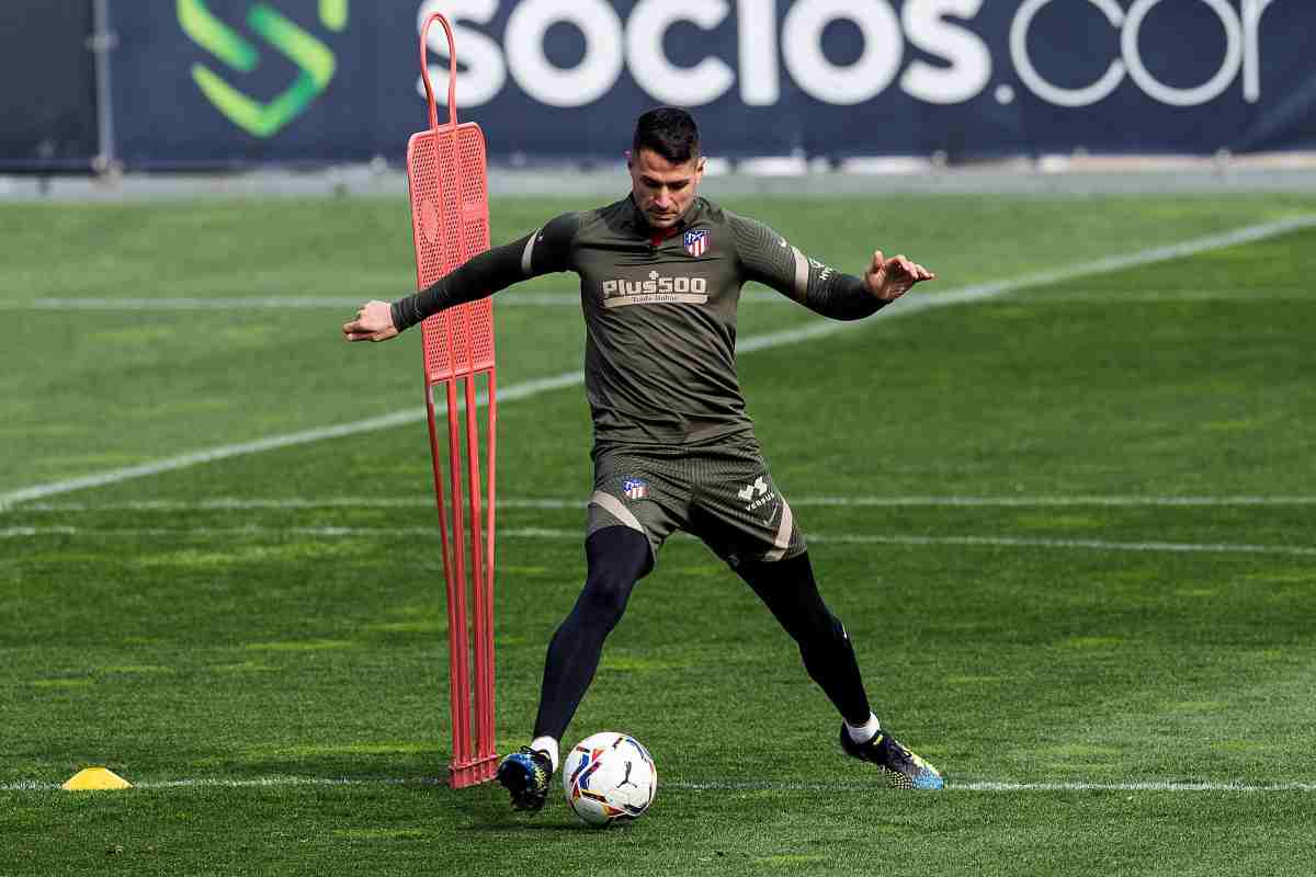 Vitolo con la maglia dell'Atletico Madrid