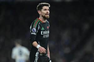 Jorginho con la maglia dell'Arsenal in campo