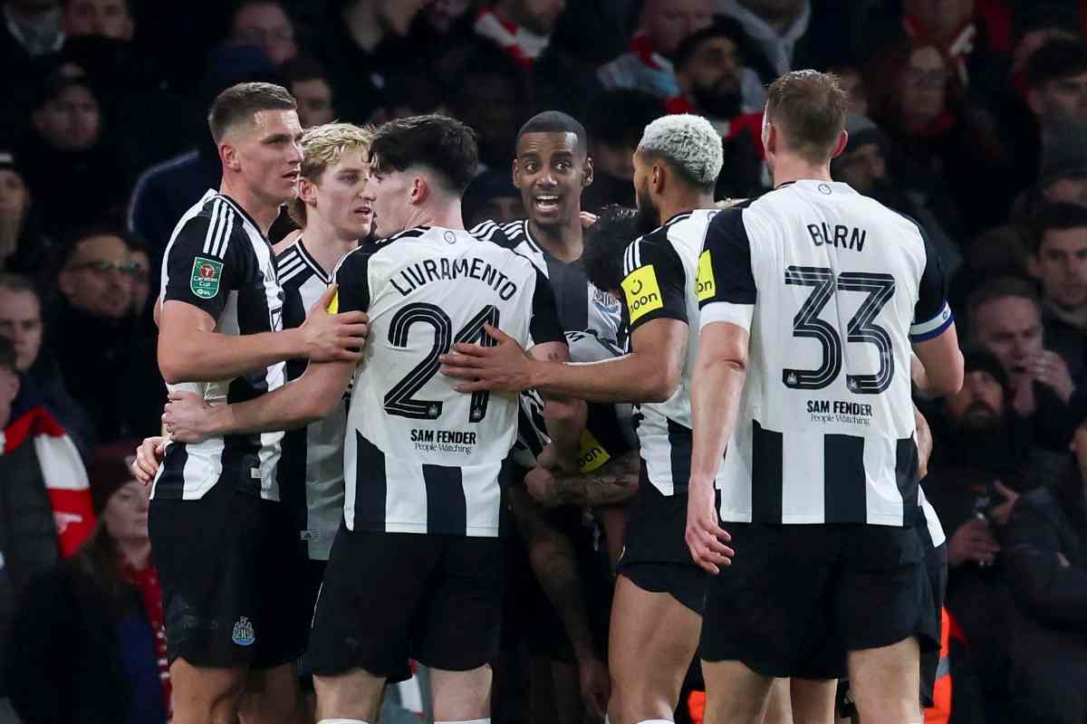 I giocatori del Newcastle esultano dopo un gol