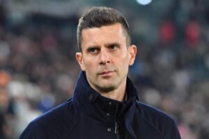 Thiago Motta pensieroso