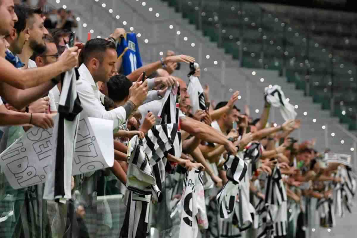 Tifosi dell Juventus allo Stadium