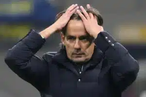 Inzaghi, mani tra i capelli