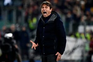 Conte sulla panchina del Napoli