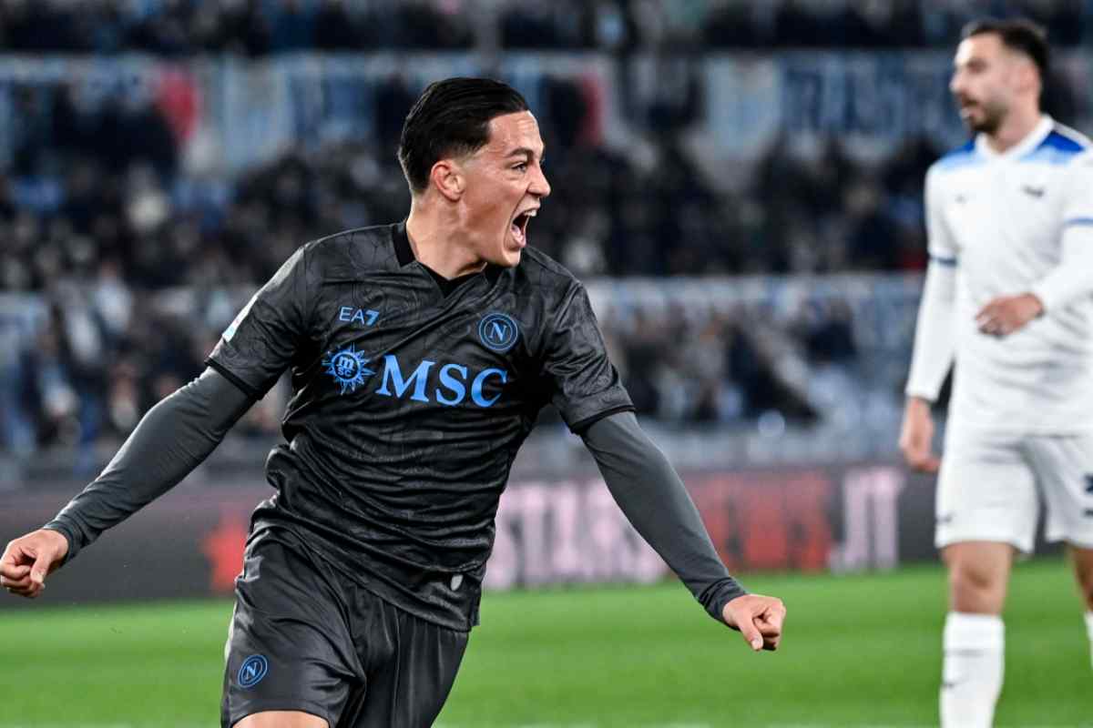 Raspadori con la maglia del Napoli