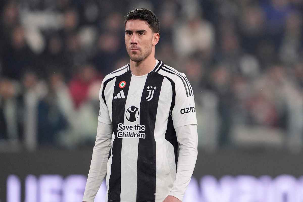 Vlahovic in campo con la Juve