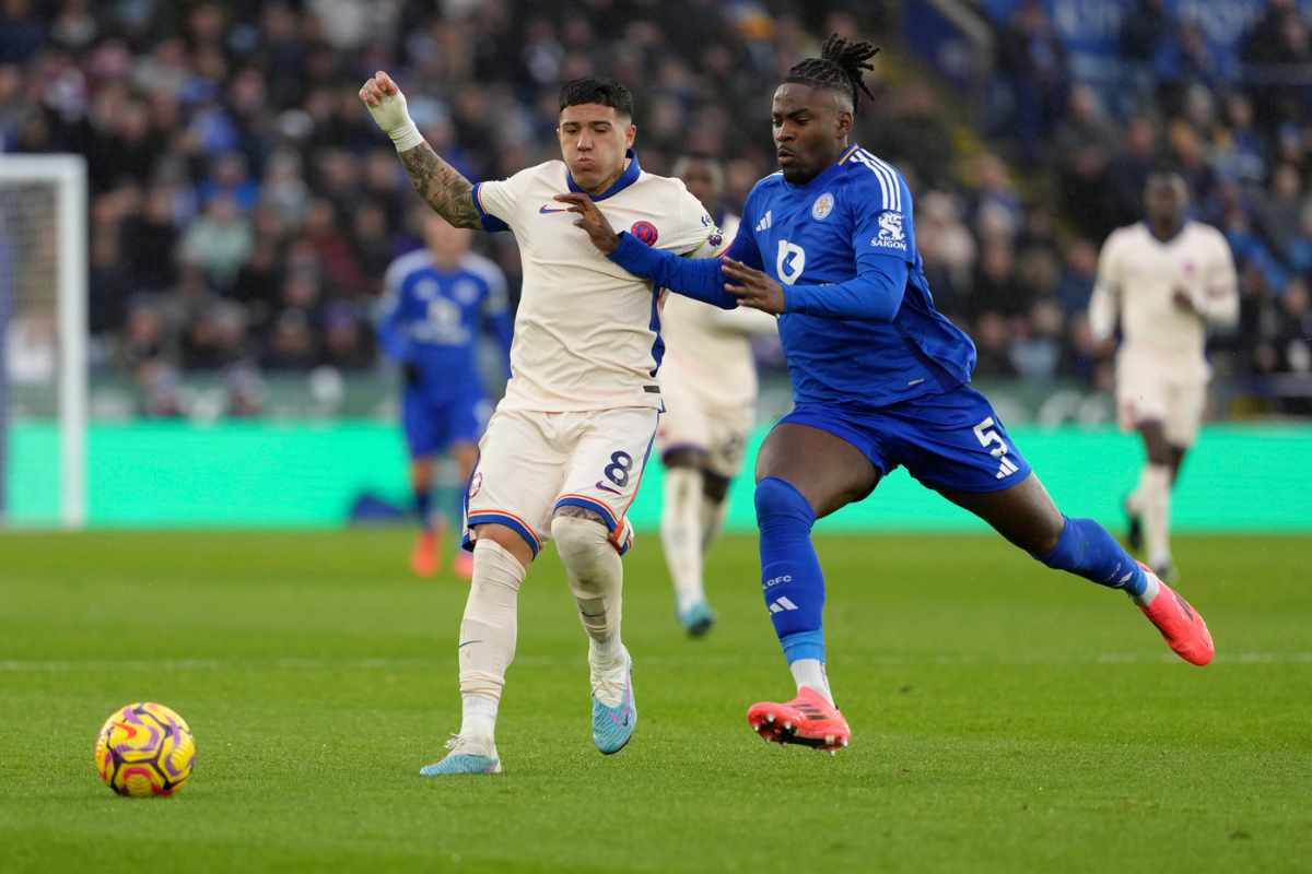 Caleb Okoli in Leicester-Chelsea