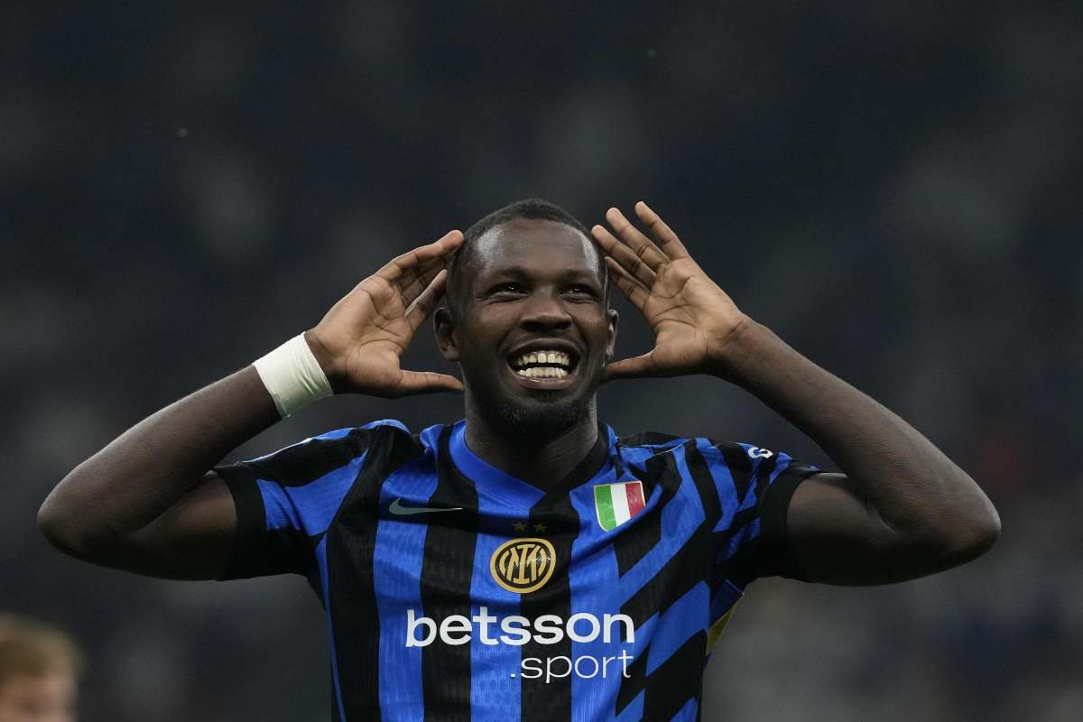 Thuram festeggia dopo un gol