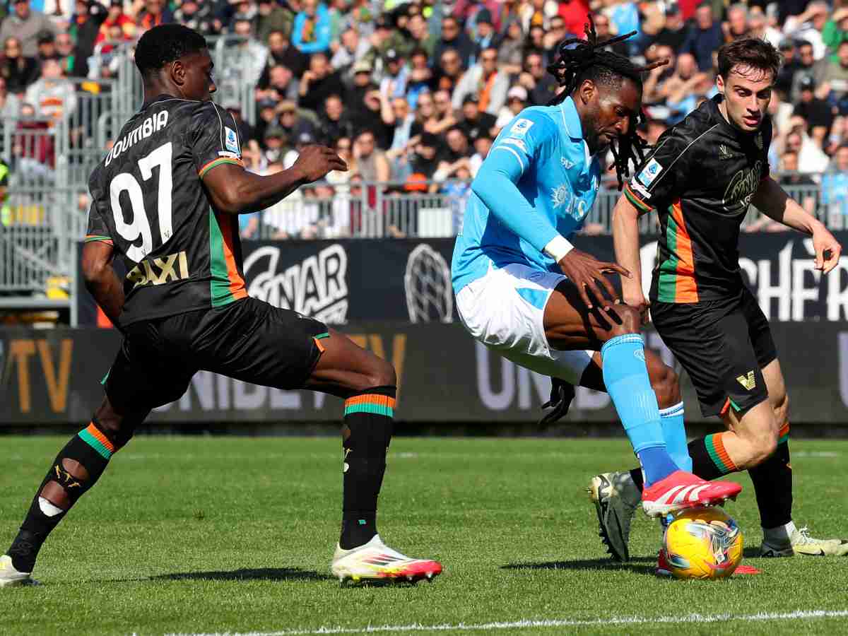 Anguissa in campo contro il Venezia 