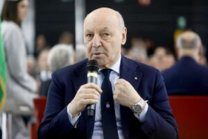 Beppe Marotta in conferenza stampa