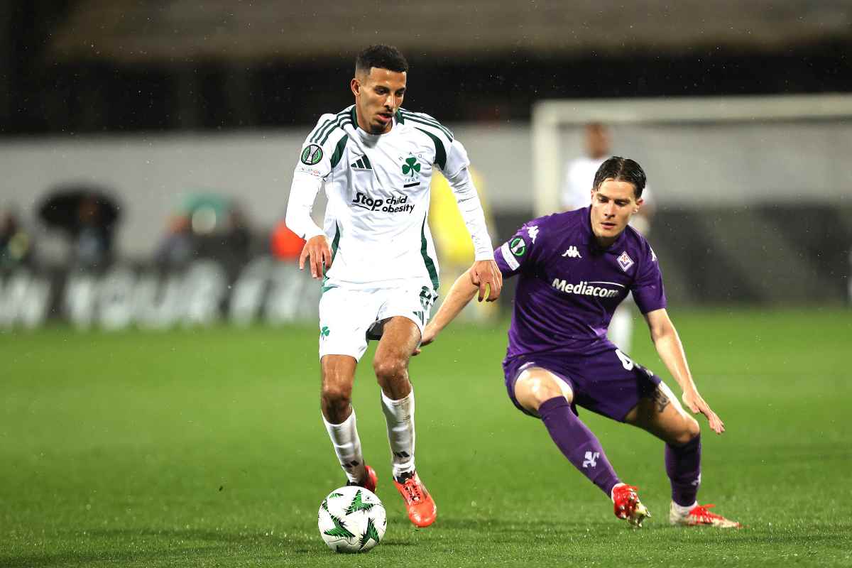 Fagioli con la maglia della Fiorentina