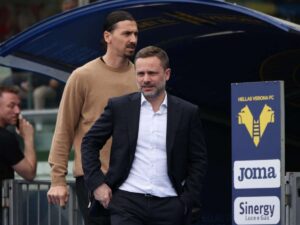 Ibrahimovic e Furlani a bordo campo a Verona