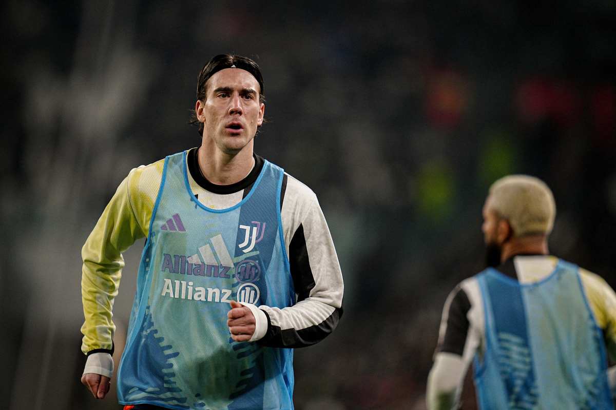 Vlahovic in allenamento con la Juve